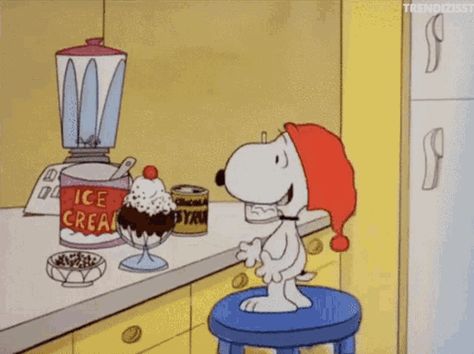 Ice Cream Snoopy GIF - IceCream Snoopy Sundae - Discover & Share GIFs Ice Cream Videos, Snoopy Dance, Dance Gif, Peanuts Comic Strip, Snoopy Funny, Snoopy Images, Peanuts Cartoon, Snoopy Quotes, Snoopy Pictures