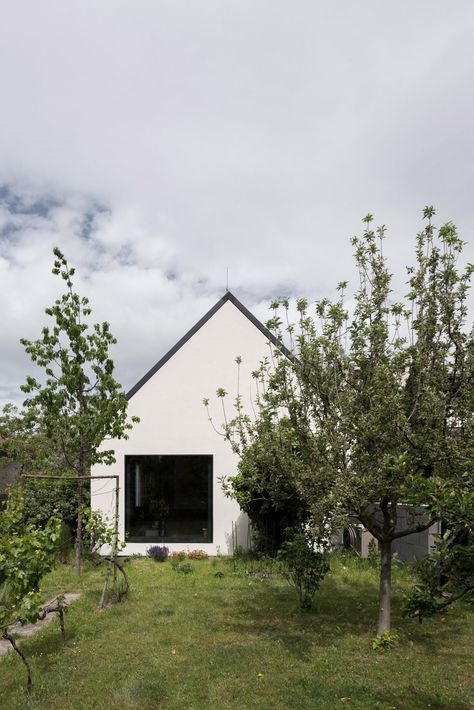 Contemporary Facade, Modern Facade, Family Houses, Zinc Roof, Rustic Brick, Recycled Brick, Brick Interior, Agricultural Buildings, Timber Ceiling