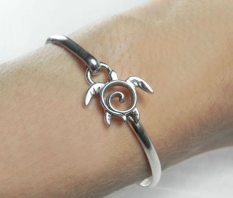 Jewelry Island, Sea Turtle Bracelet, Sea Turtle Necklace, Turtle Jewelry, Turtle Bracelet, Turtle Tattoo, Hook Bracelet, Silver Sea, Hawaiian Jewelry