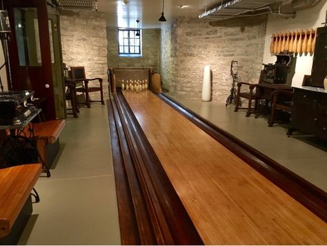 Hidden Gem: Peek at the Magic Chef Mansion tour in #StLouis, Missouri circa 1908. #OldHouseLove Mini Bowling Alley, Mansion Tour, Fun Room, Mini Bowling, Game Room Basement, Vintage Bowling, Real Estate Blog, Magic Chef, This Old House