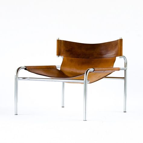 Modern Lounge Chair Design, Bauhaus Furniture, White Leather Dining Chairs, Brown Leather Chairs, Statement Chairs, Easy Chairs, Brown Chair, Furniture Design Chair, Lounge Chair Design