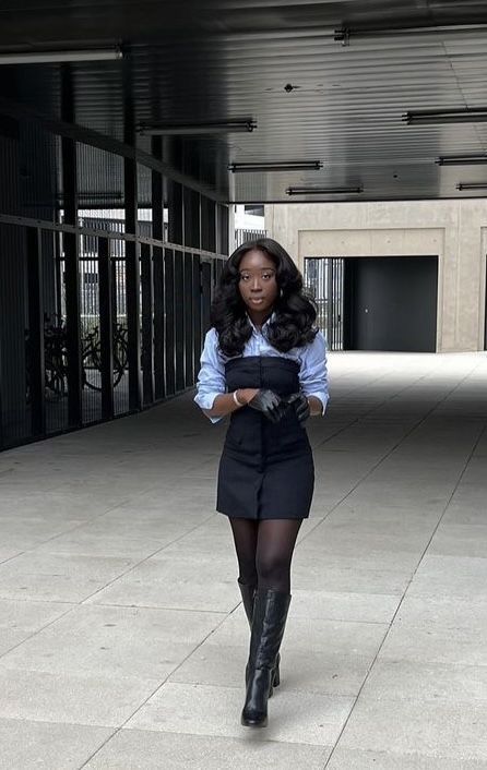 Button Down And Dress Outfit, Professional Outfits Modest, Preppy Black Woman Outfits, Stripe On Stripe Outfit, Preppy Fall Outfits Black Women, Y2k Corporate Aesthetic, Buissnes Casual Outfits Woman Skirts, Classic Style Essence Outfits, Winterize Summer Dress