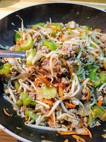 Hot and Cold Running Mom - Just my Stuff: Beef Chop Suey Keto Chop Suey, Ground Beef Chop Suey Recipe, Ground Beef Chop Suey Recipe Chinese, Pork Chop Suey Recipe, Chopped Suey, Beef Chop Suey Recipe, Chop Suey Recipe Chinese, Mince Meals, Pork Chop Suey