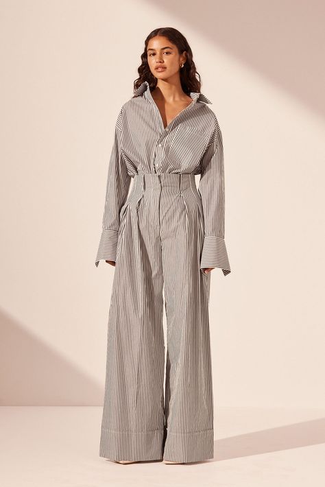 JAYDE HIGH WAISTED RELAXED PANT | DARK NAVY/IVORY | PANTS | SHONA JOY Modest Outfits Pants, Ivory Pants, Bow Jeans, Fashion Work Outfit, Feather Gown, Two Piece Set Pants, Color Combos Outfit, Fashion Silhouette, Boujee Outfits