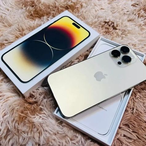 Iphone Giveaway, Free Iphone Giveaway, Iphone Obsession, Memes Status, Iphone Aesthetic, Giveaway Contest, Tag Your Friends, Free Iphone, Pinterest Photos