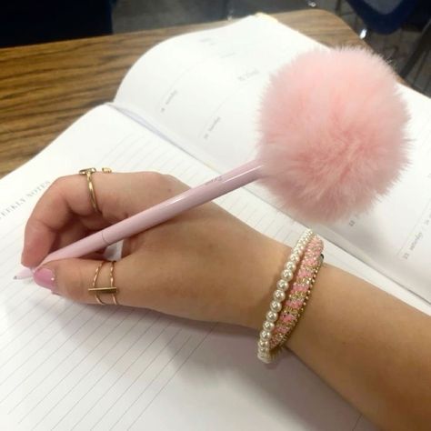 Girly School Aesthetic, Princess School Aesthetic, Charm School Aesthetic, Titulo Lettering, Girly School Supplies, Cher Clueless Aesthetic, Pink School Aesthetic, Cher Horowitz Aesthetic, Cher Aesthetic