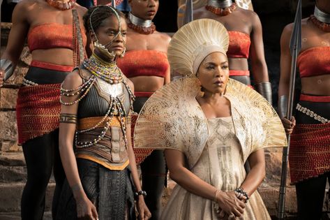 Ruth Carter and Cynthia Erivo on Clothes, Culture and Self-Expression - The New York Times Black Panther 2, Panther Costume, Black Panther Costume, Black Panther 2018, 3d Printing Fashion, Best Costume Design, Letitia Wright, Hollywood Costume, Black Panthers