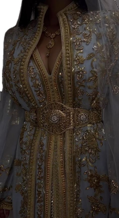 Morroco Traditional Clothes, Traditional Arabic Wedding Dress, Moroccan Bride Dress, Arabic Traditional Clothing, Blue And Gold Dresses, Moroccan Wedding Aesthetic, Wedding Outfits With Hijab, Moroccan Dress Modern, Wedding Dresses Arab