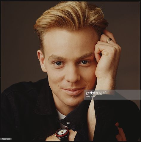 Men From The 80s, Jason Donovan, Alison King, Soft Smooth Skin, 80s Pop, Men's Haircuts, Rock Artists, Short Neck, Australian Actors