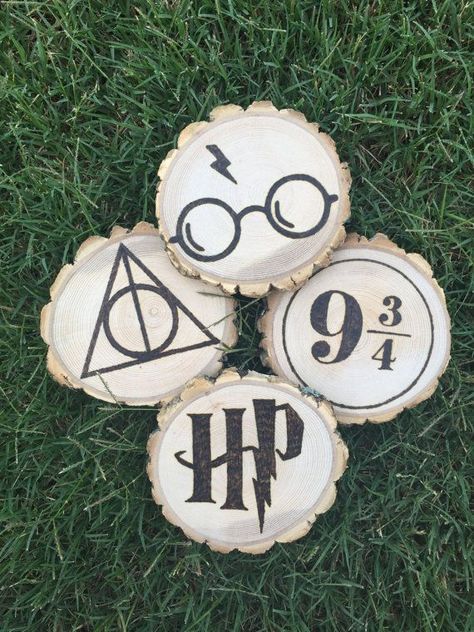 Harry Potter Tree Slice Wood Burned Coasters by IMadeThatbyNicole Diy Harry Potter Christmas Ornaments, Harry Potter Tree, Wood Burned Coasters, Keychains Ideas, Wood Slice Christmas Ornaments, Harry Potter Christmas Ornaments, Harry Potter Christmas Decorations, Harry Potter Christmas Tree, Wood Slice Christmas