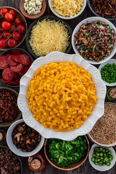 Party Food Bar Ideas, Graduation Party Ideas For Guys, Mac And Cheese Bar, Outdoor Graduation Party Ideas, Outdoor Graduation Party, Food Bar Ideas, Graduation Party Food, Party Food Bars, Party Food Bar