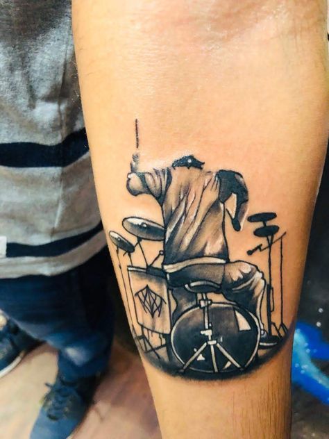 Drum Kit Tattoo, Drum Tattoos For Men, Drum Tattoos, Drummer Tattoo, Alex Tattoo, Tatts Ideas, Drum Rudiments, Drum Tattoo, Micro Tattoo