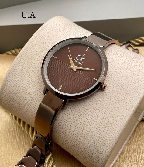 Women's watch watchesua Chain Watches Women, Elegant Watches Women, Movado Womens Watch, Casio Vintage Watch, Cartier Watches Women, Brand Watches Women, Pretty Watches, Womens Designer Watches, Casio Vintage