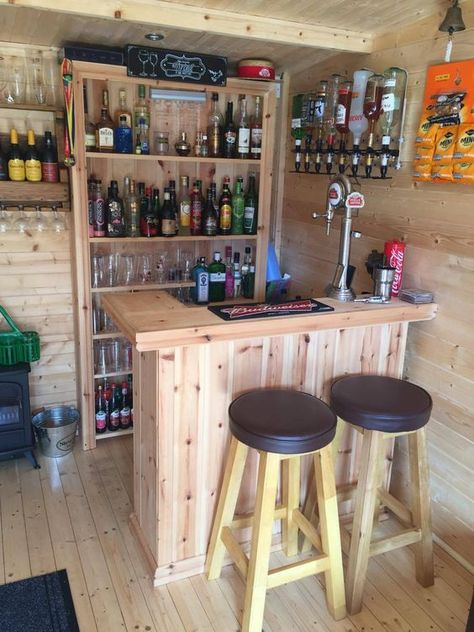 35 Outstanding Home Bar Ideas and Designs Small Man Cave, Wall Bars, Home Bar Ideas, Rustic Man Cave, Bar Deco, Diy Outdoor Bar, Bar Shed, Bar In Casa, Hidden Bar