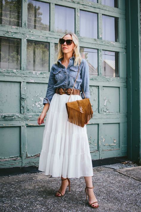 https://meagansmoda.com/2019/08/21/western-denim-shirt-white-peasant-skirt/ Peasant Skirt Outfit, Denim Shirt Outfit, White Skirt Outfits, Denim Shirt Style, Look Boho Chic, Peasant Skirt, Western Denim Shirt, Rock Outfit, Womens Denim Shirt