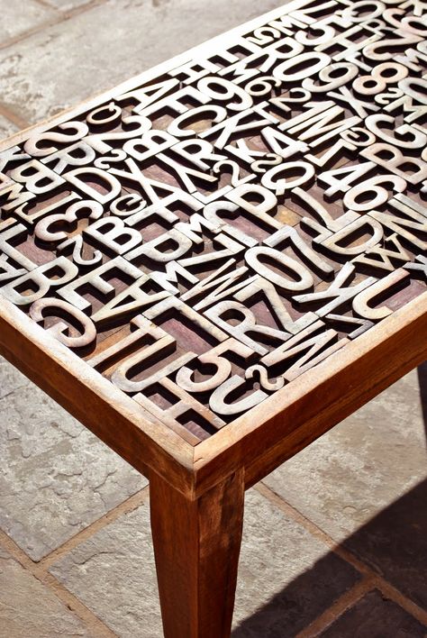 type table Into The Woods, My Dream Home, Wabi Sabi, Letterpress, Diy Furniture, Home Furniture, Furniture Design, Home Diy, Side Table