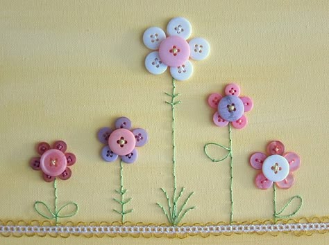 flower crafts with buttons Button Ideas Clothes, Birthday Button, Buttons Crafts Diy, Button Embroidery, Button Creations, Creativity Ideas, Art And, Pola Sulam, Easy Art