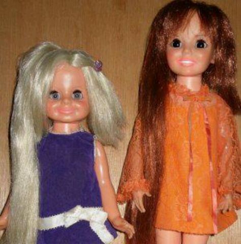 Crissy & Velvet dolls ...my red headed sister had the Crissy doll and I had the Velvet doll. Velvet Dolls, Crissy Doll, Growing Hair, Vintage Memory, Childhood Toys, Oui Oui, Happy Memories, Retro Toys, Great Memories