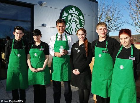 Starbucks Employee Outfit, Starbucks Uniform, Employee Outfit, Starbucks Employee, Drive Thru Coffee, New Jobs, Drive Thru, Milton Keynes, The Coffee