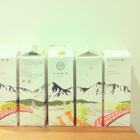 Rice Packaging, Milk Cartons, Japanese Packaging, Milk Packaging, Graphic Design Collection, Graphic Design Packaging, Packing Design, Japan Design, Pretty Packaging