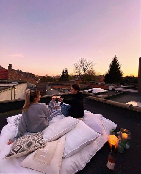 Rooftop Aesthetic, Rooftop Ideas, Cute Date Ideas, Dream Date, Date Ideas, Roof Top, Ideas Aesthetic, The Roof, Roof