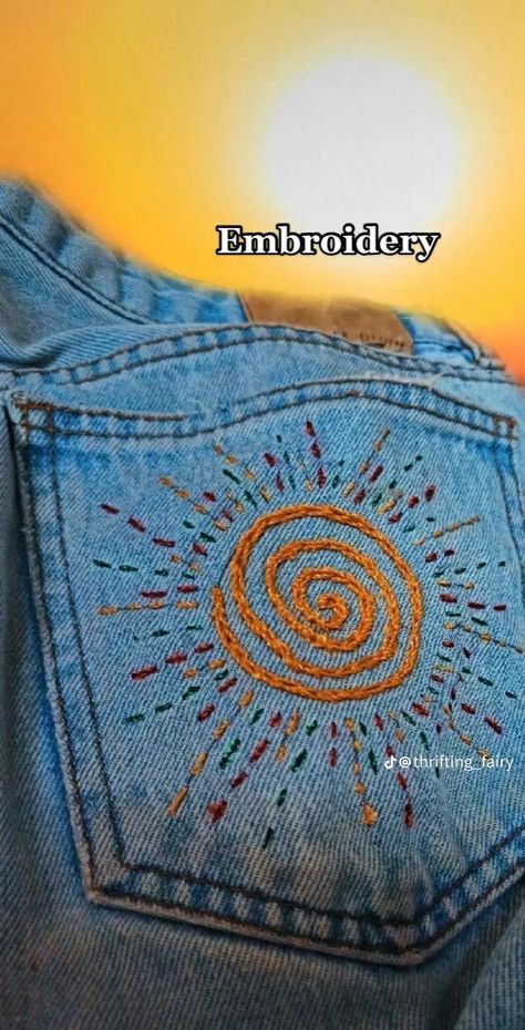 Embroidery Jeans Diy, Clothes Embroidery Diy, Denim Embroidery, Jean Pants, Embroidery On Clothes, Cute Embroidery, 자수 디자인, Sewing Embroidery Designs, Hand Embroidery Art