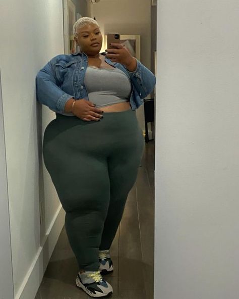 Plus Size Captions For Instagram, Big Girl, Fat Woman Aesthetic, Thick Body Funny Quotes, Chubby Girl Quotes, Curvy Is Beautiful Quotes, Fat People In Bikinis, Big Girl Meme, Plus Size Inspiration