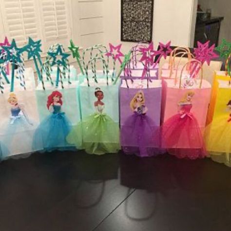 Disney Princess Party Favors, Disney Princess Theme, Princess Birthday Party Decorations, Disney Princess Birthday Party, Ariel Little Mermaid, Princess Theme Birthday, Princess Theme Birthday Party, Princess Party Decorations, Princess Party Favors