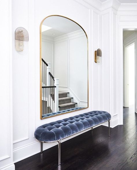 CB2 on Instagram: “interior designer spotlight / @leodesignschicago created this dreamy entryway with our Luxey Tufted Bench.   now through august 31, design…” Minimalist Entryway, Tufted Bench, Home Entrance Decor, Bench With Storage, Bench Furniture, Entryway Decor, Home Deco, Home Interior Design, Living Room Furniture