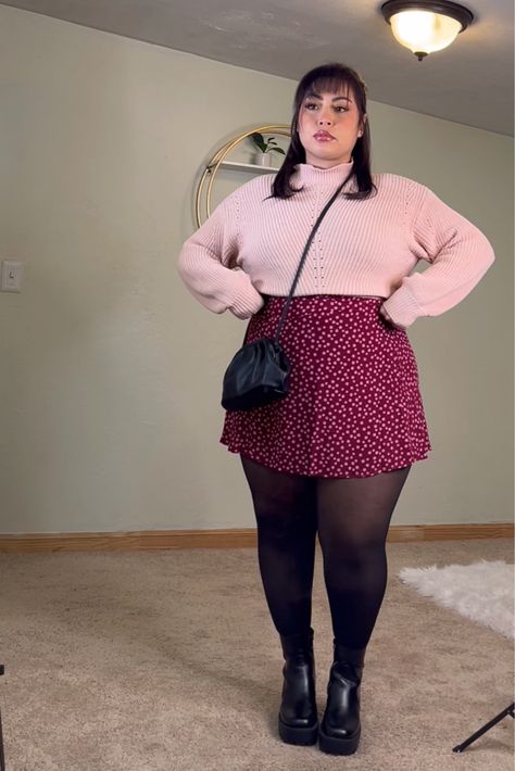 A Line Skirt Plus Size, Skirt Winter Outfit Plus Size, Plus Size Lookbook, Different Styles Fashion Plus Size, Autumn Dress Outfit Plus Size, Plus Size Broadway Outfit, Plus Size Mini Dress Outfit, Plus Mini Skirt Outfit, Skirt Fall Outfits Plus Size