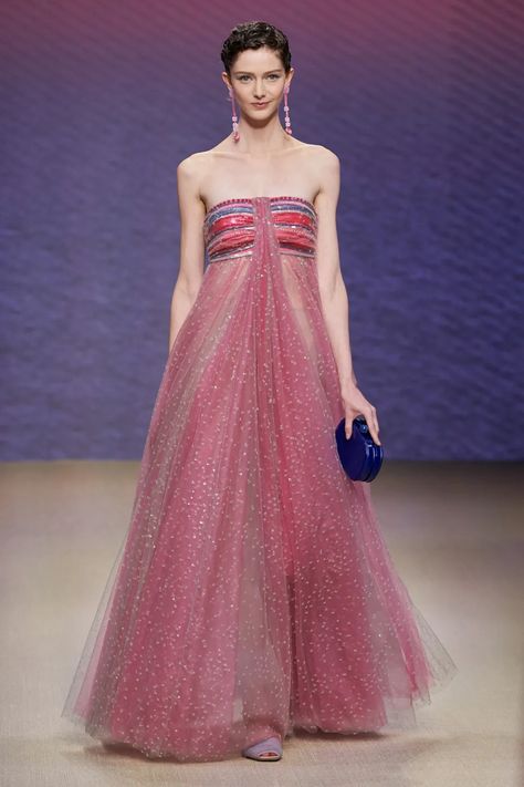 Empire Silhouette Dress, Victoria Magrath, Empire Silhouette, Silhouette Dress, Armani Prive, Spring Summer 2022, 2022 Fashion, Dress Silhouette, Gorgeous Gowns