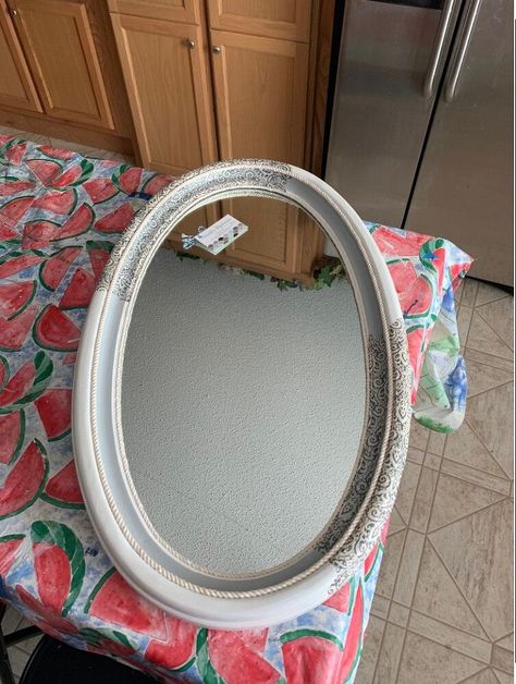 Mirror makeover diy before after for an old vintage thrift store mirror. Learn how to paint a mirror frame. Frame Makeover Ideas, Oval Mirror Makeover Diy, Paint A Mirror Frame, Mirror Frame Makeover, Paint A Mirror, Diy Mirror Frame Ideas, Mirror Makeover Diy, Mirror Frame Ideas, Frame Makeover