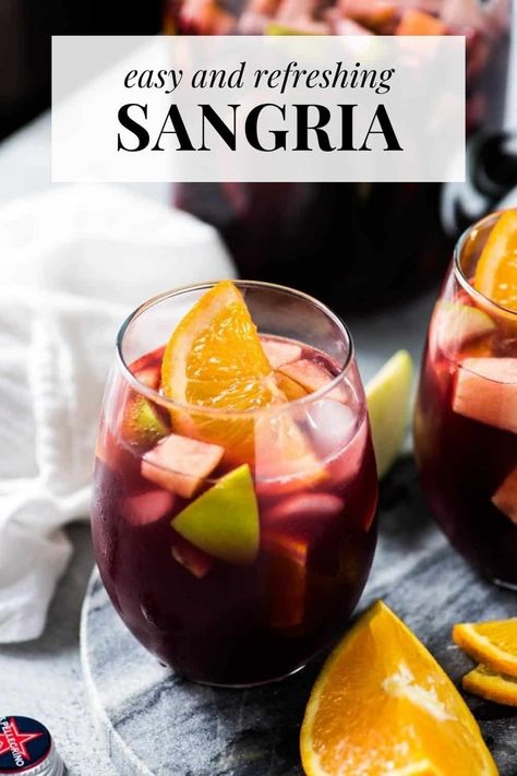 If you're looking for a refreshing drink perfect for a lazy day and a fun party, this sangria recipe is just what you need! With only six simple ingredients, it's incredibly easy to make and so delicious. How To Make Sangria Easy, Home Made Sangria, Outback Sangria Recipe, Sangria Recipes For A Crowd, Big Batch Sangria, Diy Sangria Recipe, Sangarita Recipe, Simple Sangria Recipe, Sangria Recipes With Rum