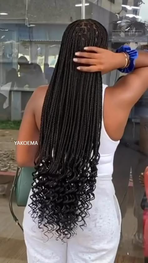 Color 30 Knotless Braids, 30 Knotless Braids, Haircut Tutorial Step By Step, Knotless Braids With Curly Ends, Bob Haircut Tutorial, Small Box Braids Hairstyles, Short Haircut Tutorial, Small Box Braids, Short Box Braids Hairstyles