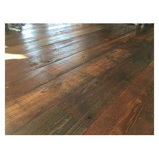 Refinish Wood Floors, Pine Flooring, Hand Hewn Beams, Heart Pine Flooring, Heart Pine, Pine Floors, Farmhouse Living, White Wash, Wood Floors