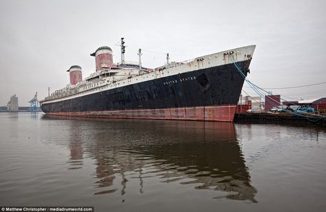 Ss United States, Tourist Spots, Tall Ships, Abandoned Buildings, Philadelphia Pa, Abandoned Places, Historical Sites, Cruise Ship, Urban Decay