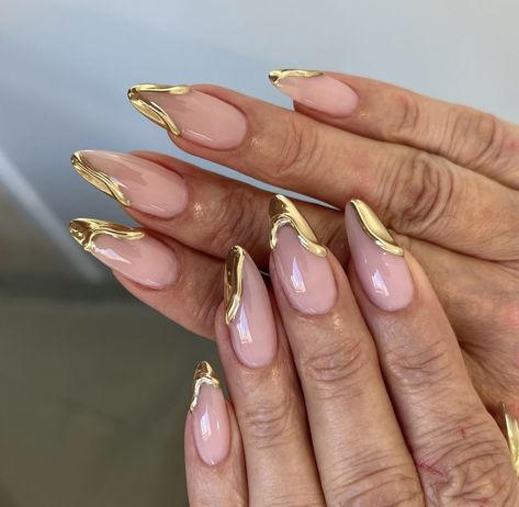 Classy Nails Oval Shape, Egypt Inspired Nails, Hollow French Tip Nails, Gold Almond Acrylic Nails, Beige And Gold Nails, Abstract Almond Nails, Beige Nails Ideas, Egyptian Nail Art, Girls Nail Designs