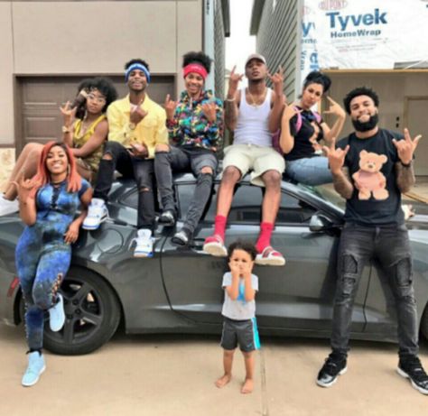 The old gang : Taylor girls, armonandtrey,perfectlaughs, chrisandqueen, baby cj Jazz And Tae Pics, Chris And Queen, Funny Mike, Squad Goals Black, Queen Naija, Friend Groups, Squad Pictures, Squad Outfits, Gang Gang