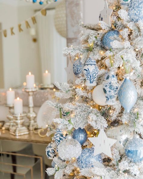 Our Blue & White Christmas Tree - Fashionable Hostess Blue And Cream Christmas Tree, Jewish Christmas Tree, White Christmas Tree With Blue Decor, White And Blue Christmas Tree, Blue White Christmas Tree, French Country Christmas Tree, Blue Christmas Party, Hanukkah Aesthetic, Blue Christmas Decor Ideas