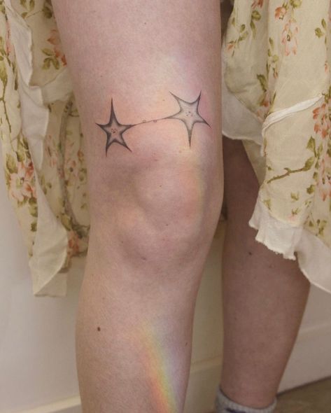 Connect The Dots Tattoo, Bottom Of Foot Tattoo, Kingdom Hearts Tattoo, Dots Tattoo, Hearts Tattoo, Foot Tattoo, 2000s Fashion Outfits, Connect The Dots, Tattoo Inspo