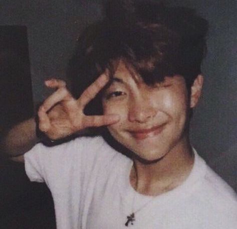 Bts Polaroid, K Wallpaper, Bts Rap Monster, Bts Aesthetic Pictures, Bts Lockscreen, Bts Members, Rap Monster, Bts Boys, Foto Bts