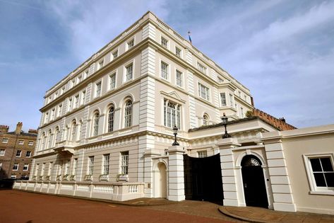 Prince Charles and Camilla live at Clarence House in London Elizabeth Queen, St James's Palace, 19th Century London, London Residence, Prinz Charles, Rule Britannia, English Architecture, Official Residence, Stately Homes