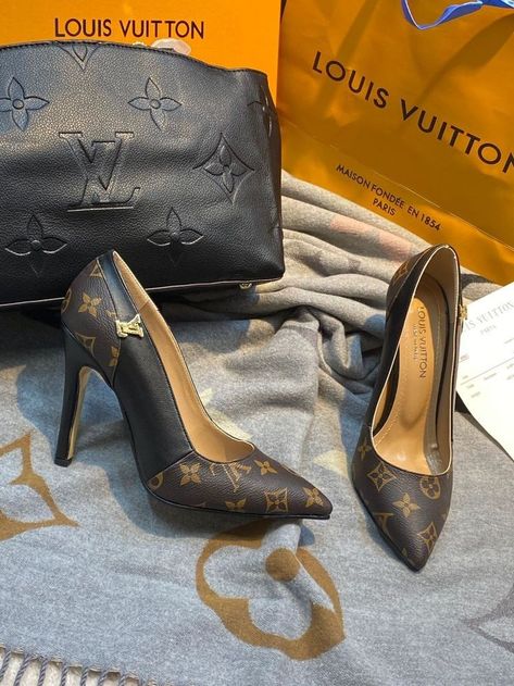 Lv Heels, Dubai Safari, Heels Aesthetic, Expensive Shoes, Shoes Heels Classy, Lv Shoes, Heels Classy, Louis Vuitton Shoes, Shoes Heels Boots