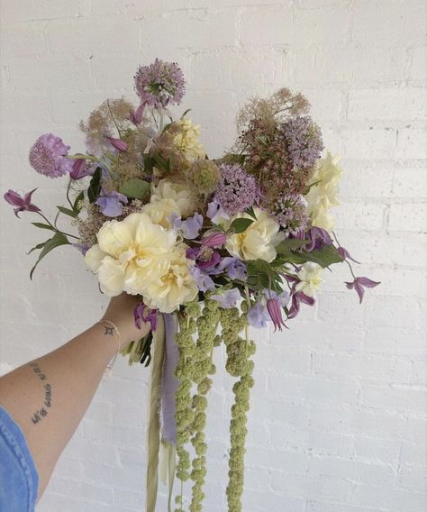 Greenery And Lavender Wedding, Whimsical Flowers Wedding, Fairy Bridal Bouquet, Lavender Floral Arrangements, Wisteria Bridal Bouquet, Ethereal Wedding Flowers, Purple And Green Flowers, Allium Flowers Arrangement, Wisteria Bouquet