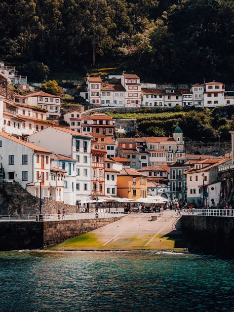 7-day Asturias Itinerary | A perfect road trip through Northern Spain Photography Topics, Asturias Spain, Perfect Road Trip, Living In Europe, Northern Spain, Travel Route, Germany And Italy, Cities In Europe, America And Canada