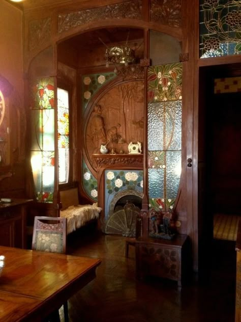 Art Nouveau Living Room, Architecture Art Nouveau, Art Nouveau Interior, Design Art Nouveau, Art Nouveau Furniture, Back Fat, Art Nouveau Architecture, Art Nouveau Design, Love Handles