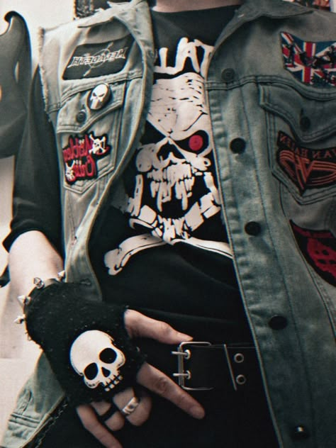 80s Aesthetic Metalhead, Metalhead Outfits 80s, 80s Rocker Aesthetic, 80s Metal Head Outfits, 80s Metal Outfits, 80s Metalhead Fashion, 80s Punk Fashion Men, Metalhead Outfits Men, Metalhead Outfit Men