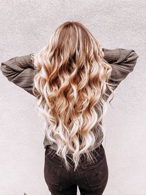 Why Natural Beaded Rows are the Best Extensions | Style blogger Emerson Hannon of Classycleanchic shares Why Natural Beaded Rows are the Best Extensions Blonde Hair Extensions Styles, Hair Extensions Hairstyles, Short Hair Extensions, Natural Beaded Row Extensions, Hair Extensions Styles, Extensions For Short Hair, Extensions Hairstyles, Natural Beaded Rows, Hair Extensions For Short Hair