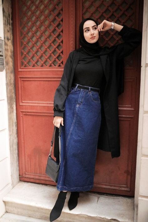 Hijab Fashion Summer, Modest Casual Outfits, Modern Hijab Fashion, Modest Fashion Hijab, Muslim Outfits Casual, Muslim Fashion Hijab Outfits, Hijab Style Casual, Hijabi Fashion Casual, Fashion Top Outfits