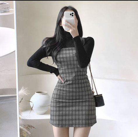 Streetwear Outfit With Skirt, Korean Style Dress Casual, Cute Dresses Aesthetic Soft, Soft Grunge Dress, Winter Dresses Korean, Formal Clothes Aesthetic, Minimalist Clothing Aesthetic, Turtle Neck Sweater Outfits, Korean Clothes Aesthetic